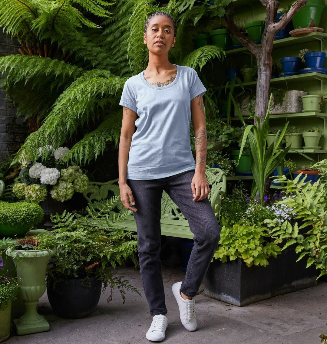 Women's organic cotton scoop neck t-shirt