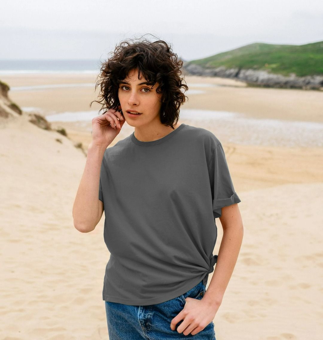 Women's organic cotton relaxed fit t-shirt