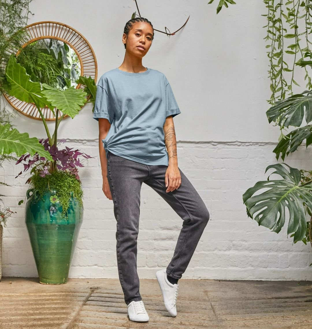 Women's organic cotton relaxed fit t-shirt