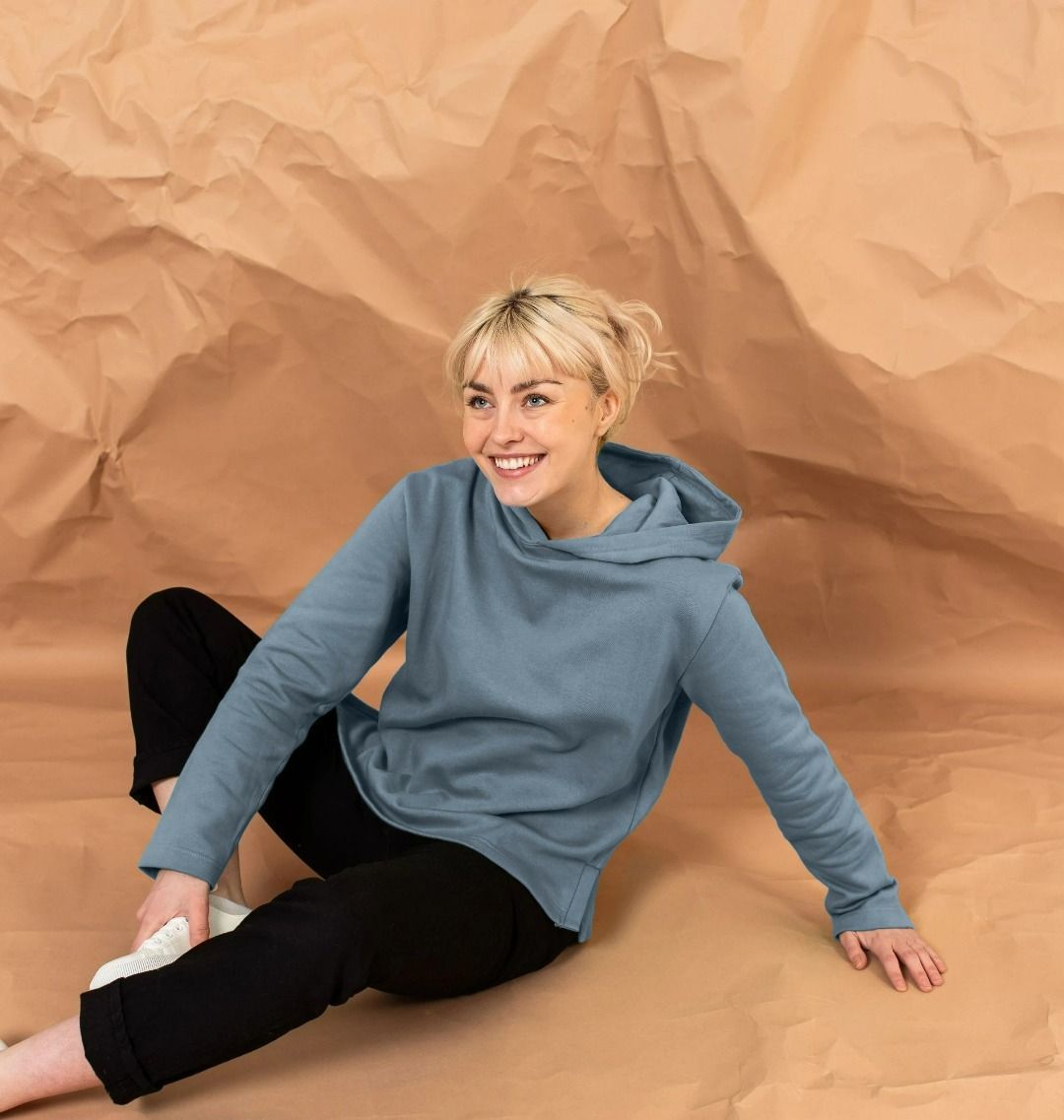 Women's organic cotton relaxed fit hoodie