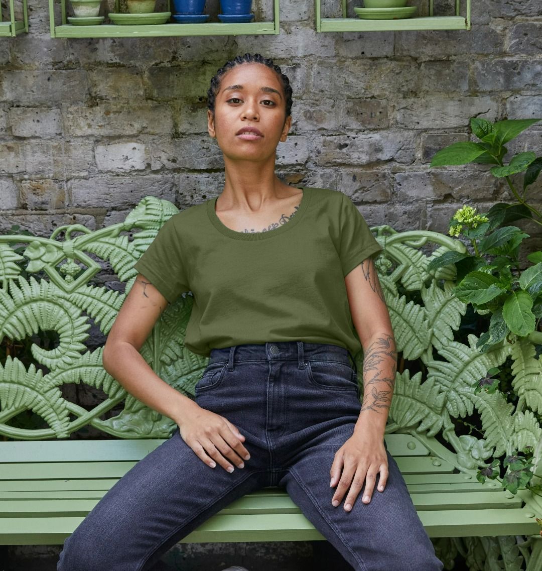 Women's organic cotton scoop neck t-shirt