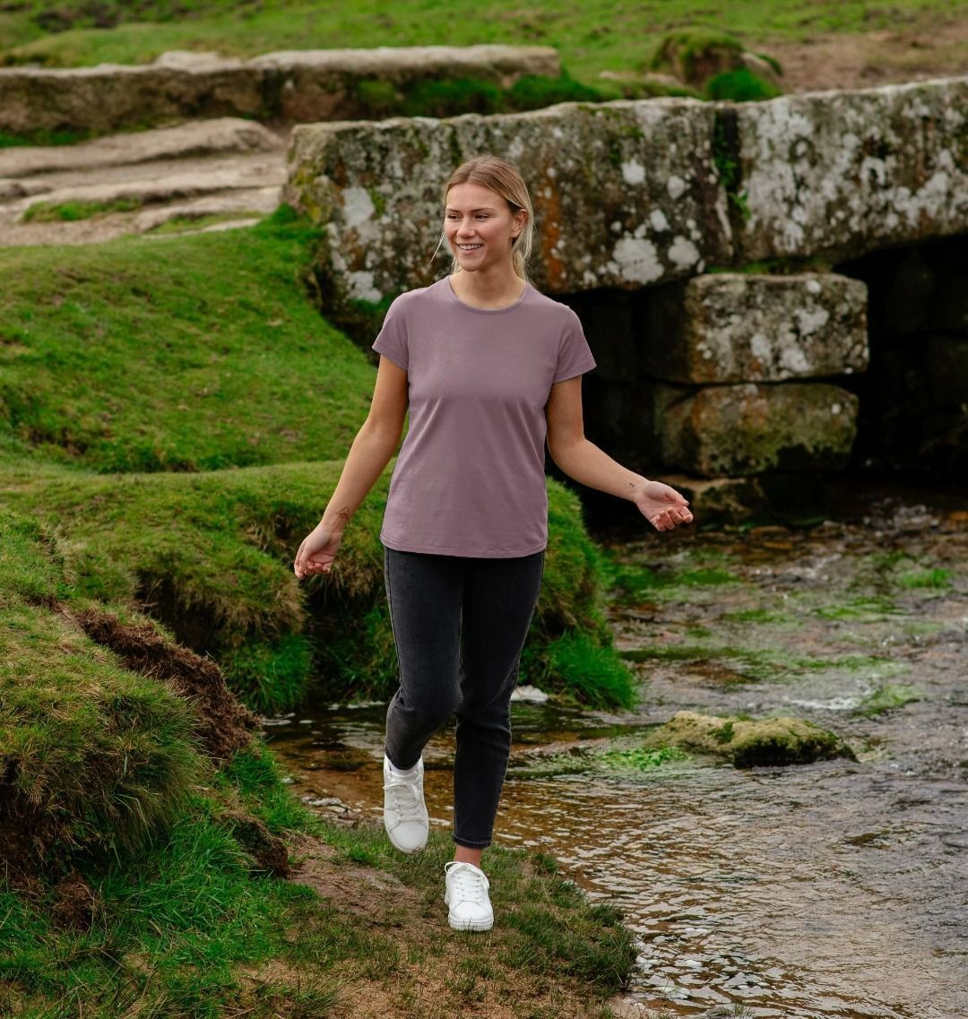 Women's organic cotton crew neck t-shirt