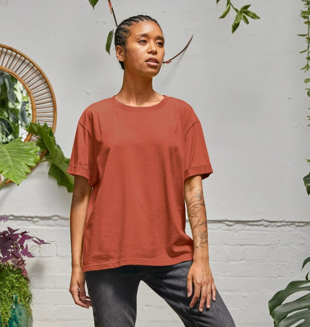 Women's organic cotton relaxed fit t-shirt