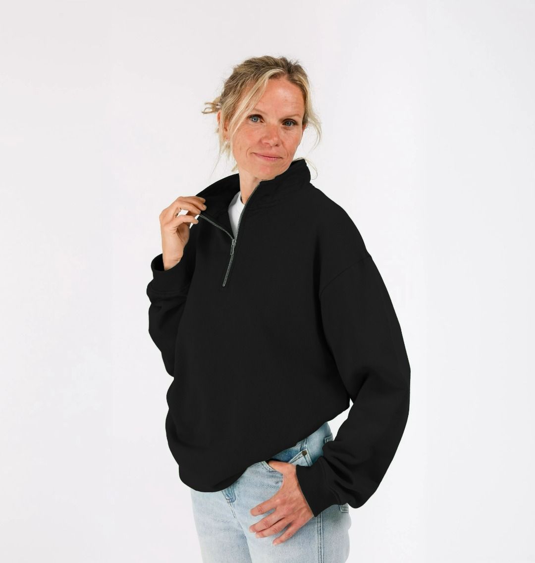 Women's quarter-zip sweatshirt