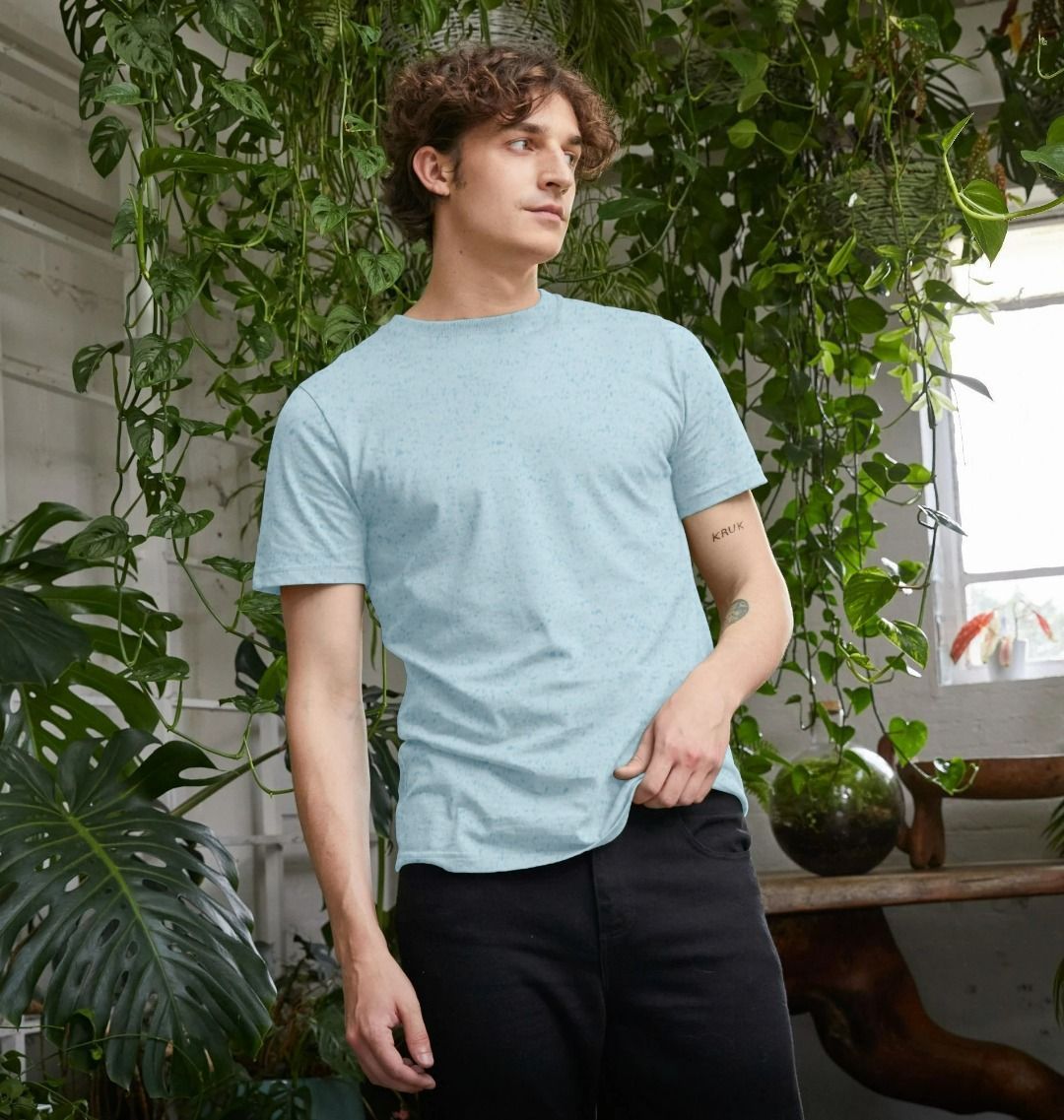 Men's sustainable essential t-shirt